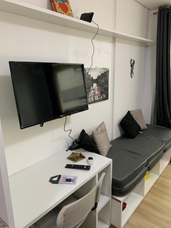  Apartamento c/infinity pool prox shopping Frei Caneca 704