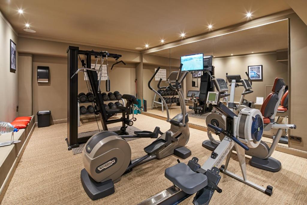 Fitness centrum a/nebo fitness zařízení v ubytování Mondrian Suites Berlin am Checkpoint Charlie