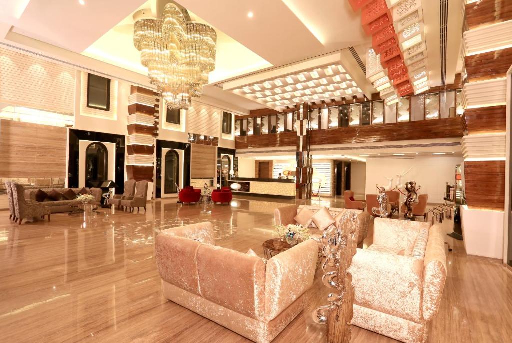 Posezení v ubytování The Vivaan Hotel & Resorts Karnal
