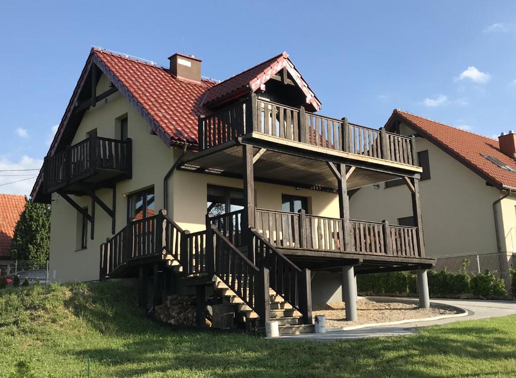 Budova, v ktorej sa vila nachádza