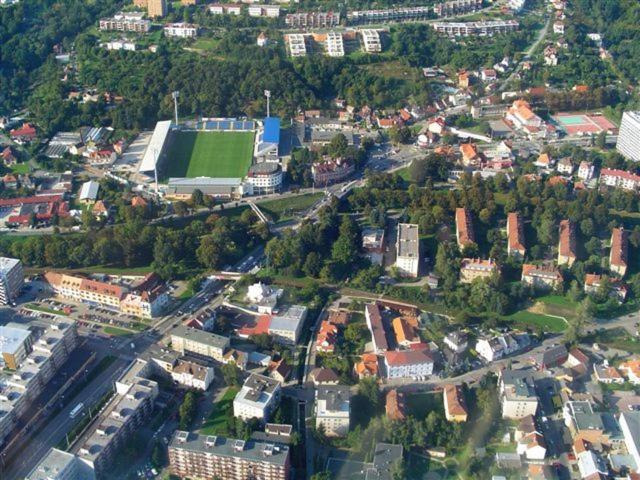 Nespecifikovaný výhled na destinaci Zlín nebo výhled na město při pohledu z hotelu