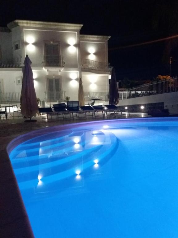 Bazén v ubytování Odysseus Hotel nebo v jeho okolí