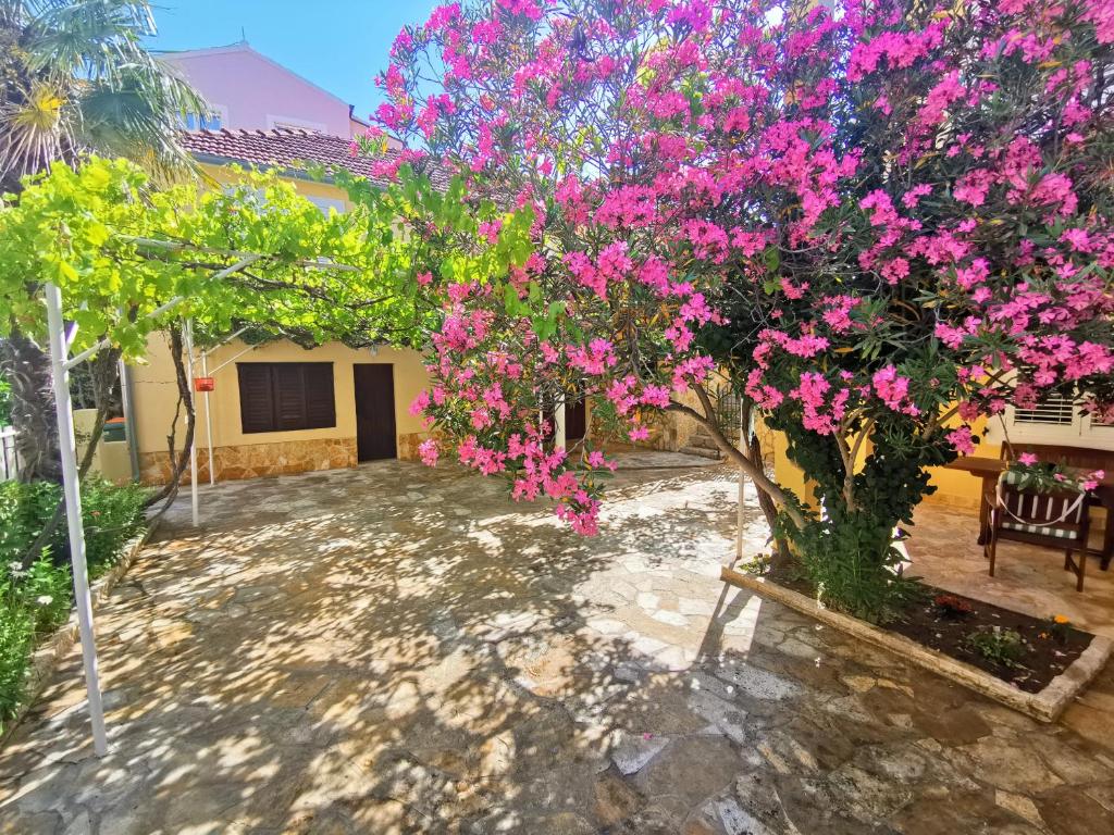 Gallery image of Green Garden in Vodice