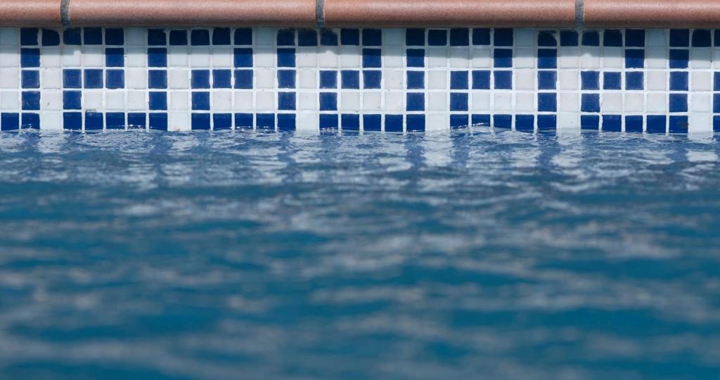 Bazén v ubytovaní Apartament Les Tonyines alebo v jeho blízkosti