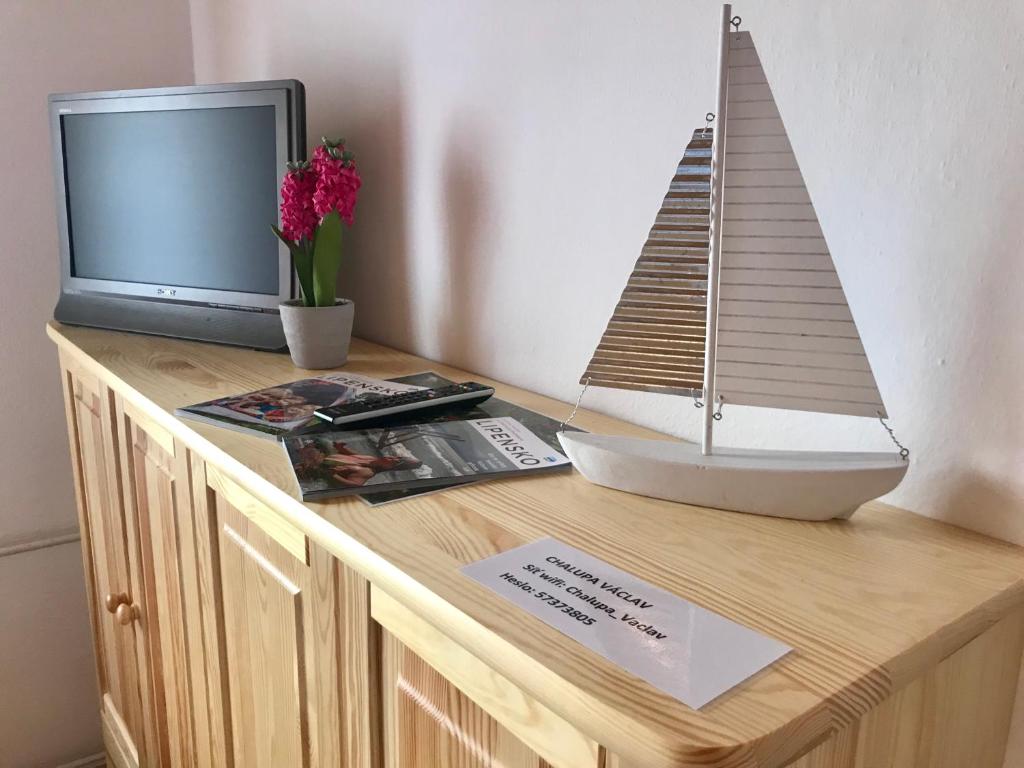 TV a/nebo společenská místnost v ubytování Chalupa Václav Lipno