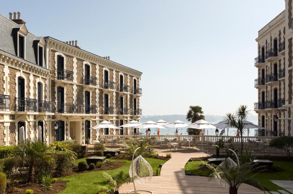 Hôtel Barrière Le Grand Hôtel Dinard, Dinard – Updated 2023 Prices