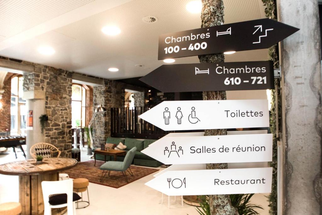 Certifikát, hodnocení, plakát nebo jiný dokument vystavený v ubytování HI Liège Hostel