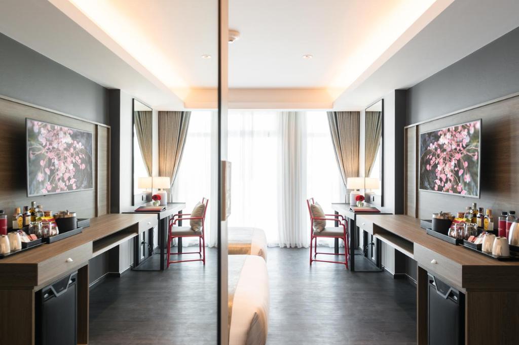 Ramada Plaza by Wyndham Chao Fah Phuket photo