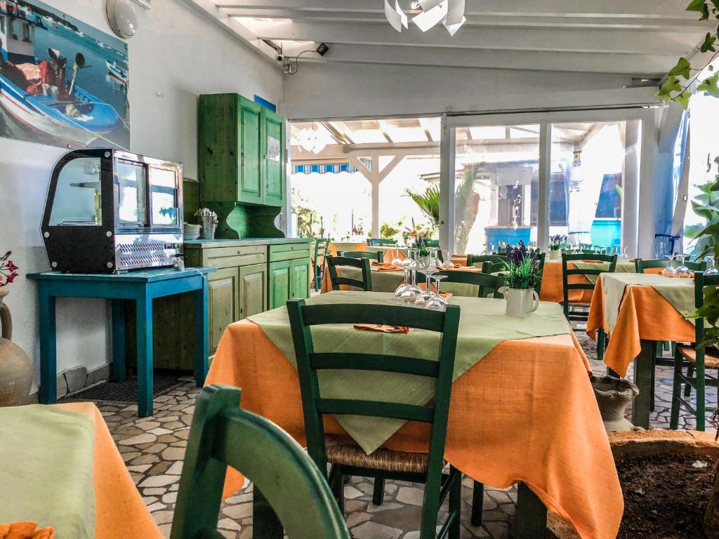 Restaurace v ubytování Hotel I Colori Del Mare