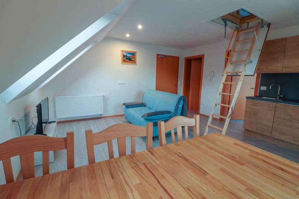 Posezení v ubytování Apartments & Rooms Pr' Skalovc