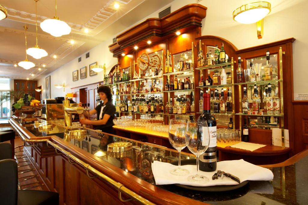 Nápoje v ubytování Hotel Avion