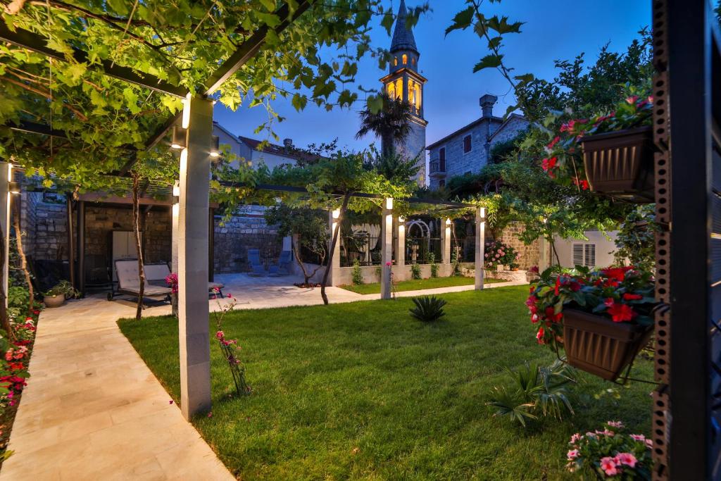 Apartments Trifunovic Old Town - 13