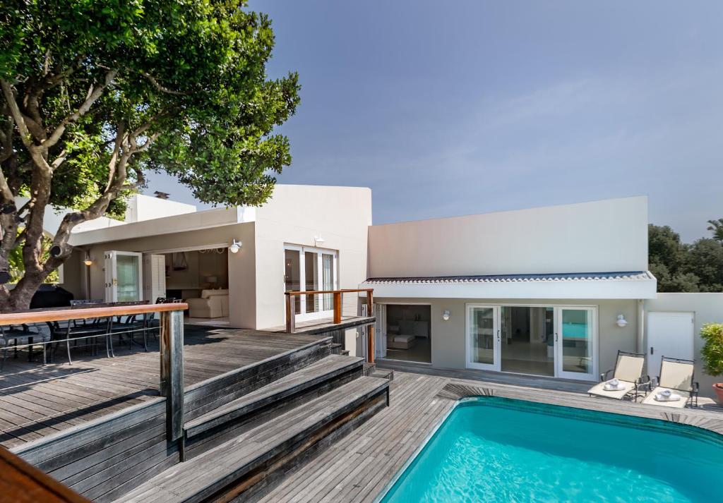 13 Sanganer Avenue, Plettenberg Bay Holiday Home - Housity