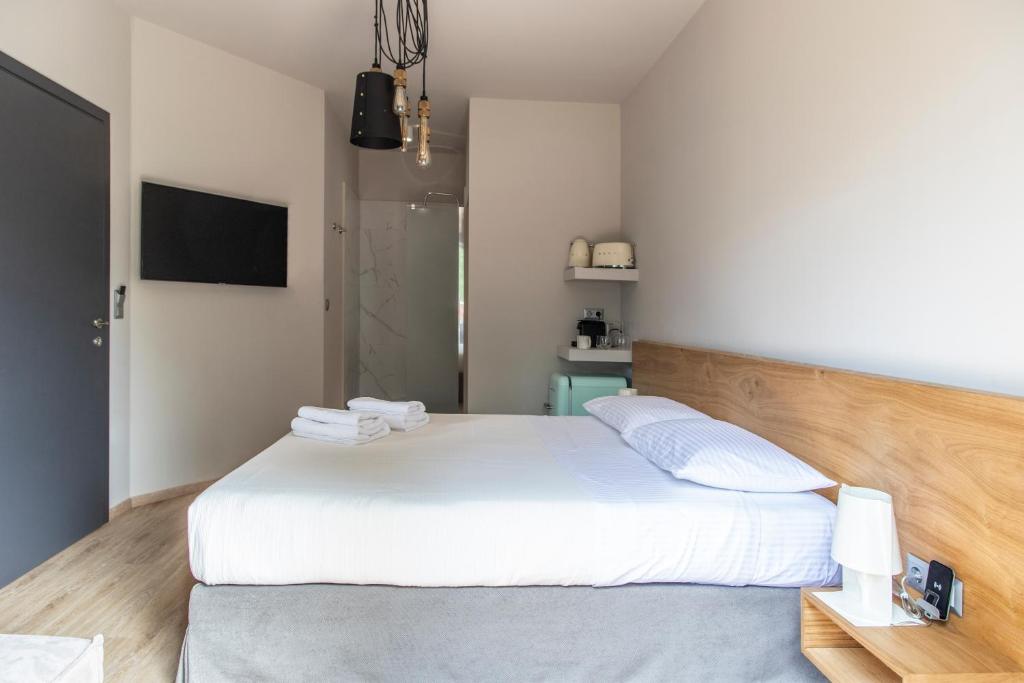 Bespoke House Athens - 豪华双人房间，带阳台，没有游泳池