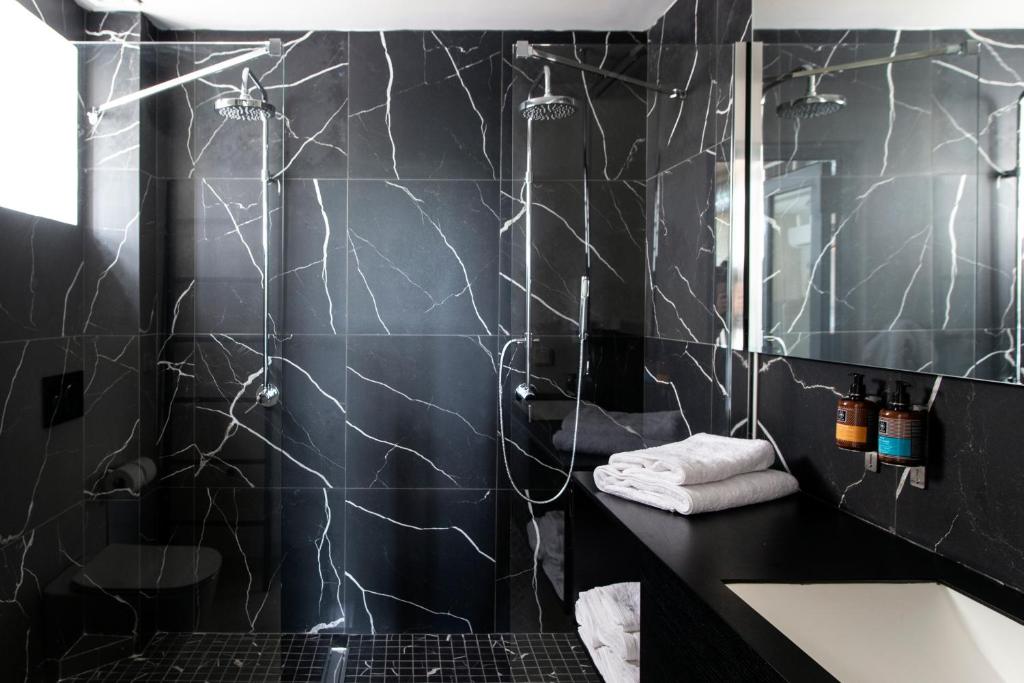 Bespoke House Athens - Resim 23