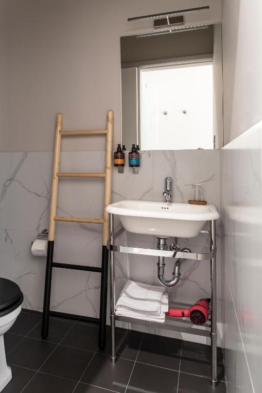 Bespoke House Athens - Resim 21