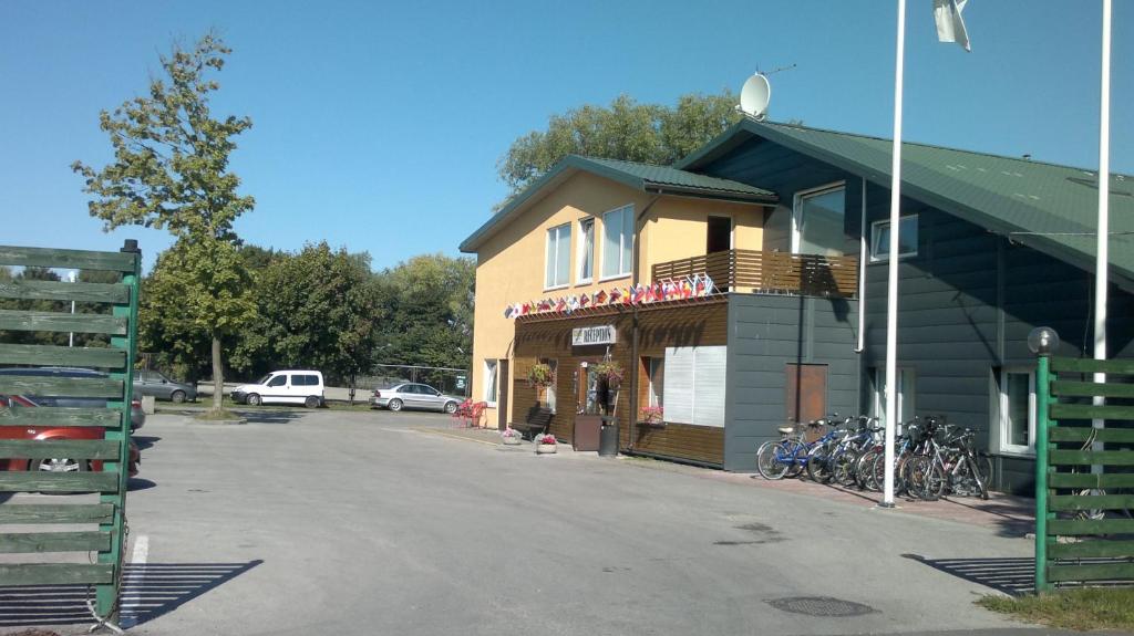 Budova, kde se penzion – hostinec nachází