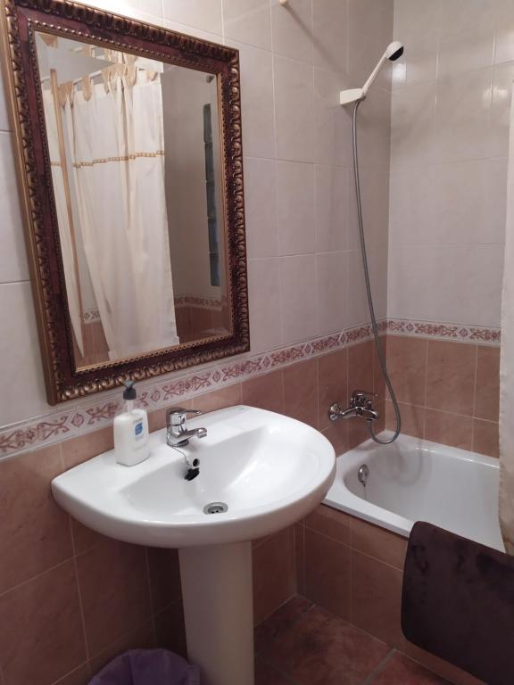 Ванна кімната в Alojamiento valeria