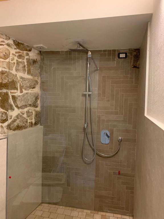 A bathroom at PERDAS ROOMS