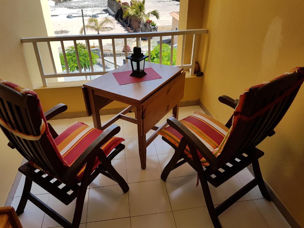 Posezení v ubytování PLAYA PUERTO TAZACORTE Modern Beach Apartment