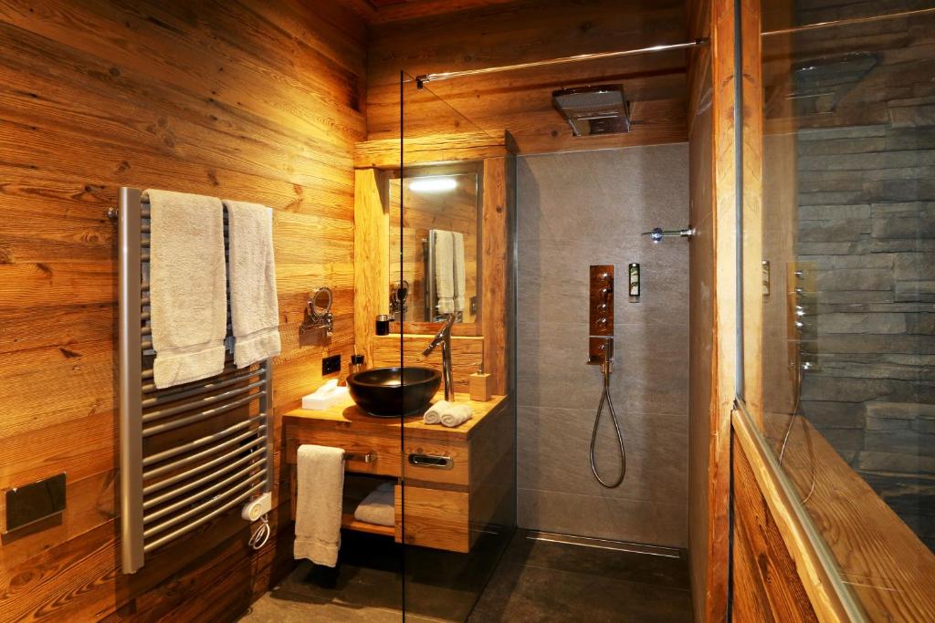 Koupelna v ubytování Amber Ski-in/out Hotel & Spa