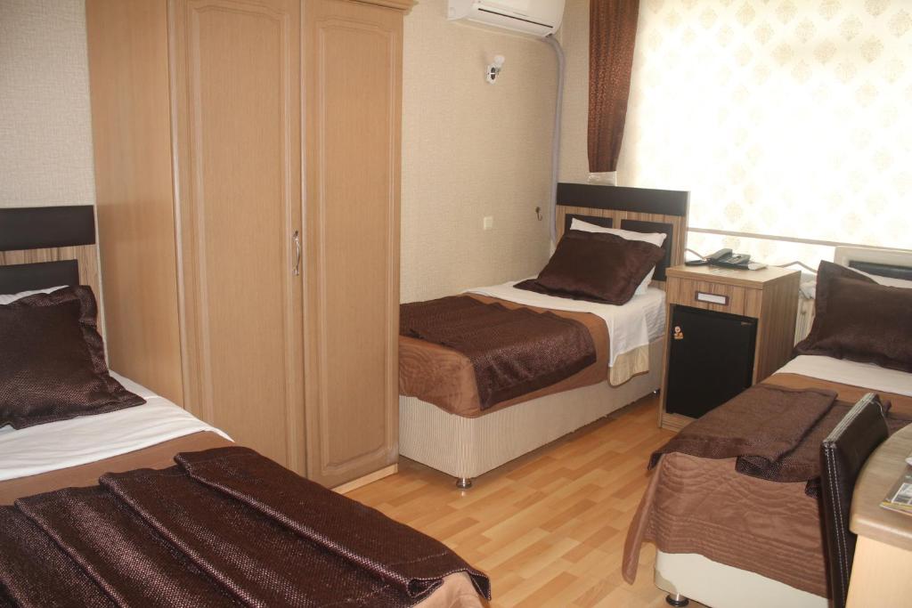 A seating area at Cmr Aydogan Hotel