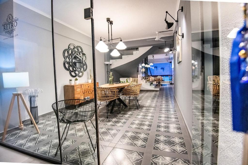 Fotografie z fotogalerie ubytování Retro luxury rooms v destinaci Olympiakí Aktí