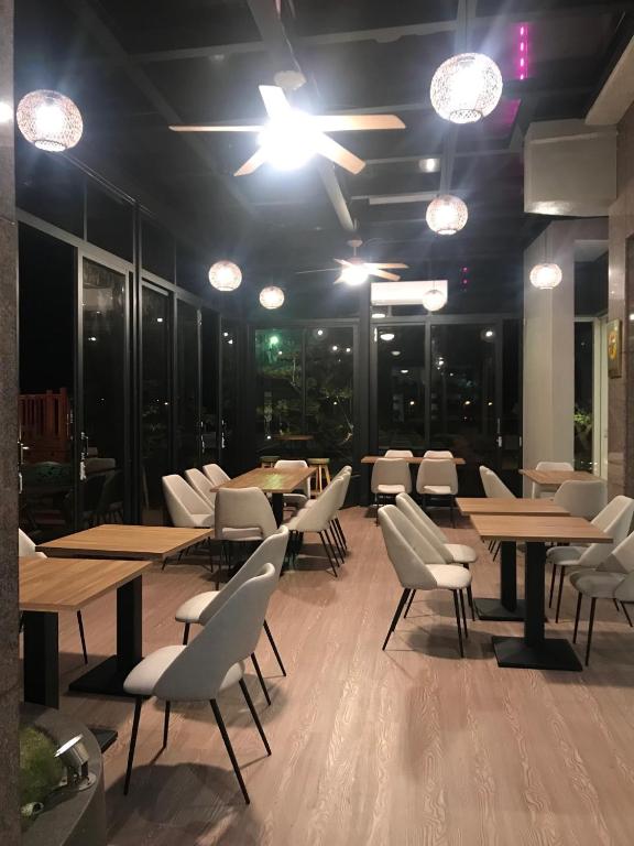 Posezení v ubytování Tien Hsiang Lin Sea Dragon King Hotel