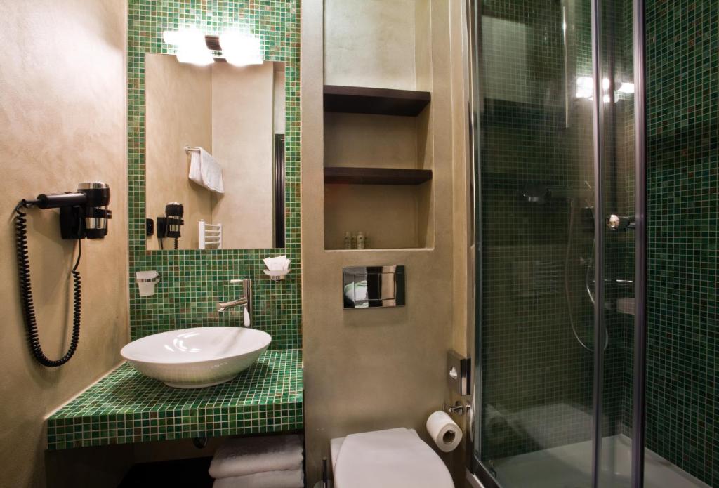 Łazienka w obiekcie Design Hotel Jewel Prague
