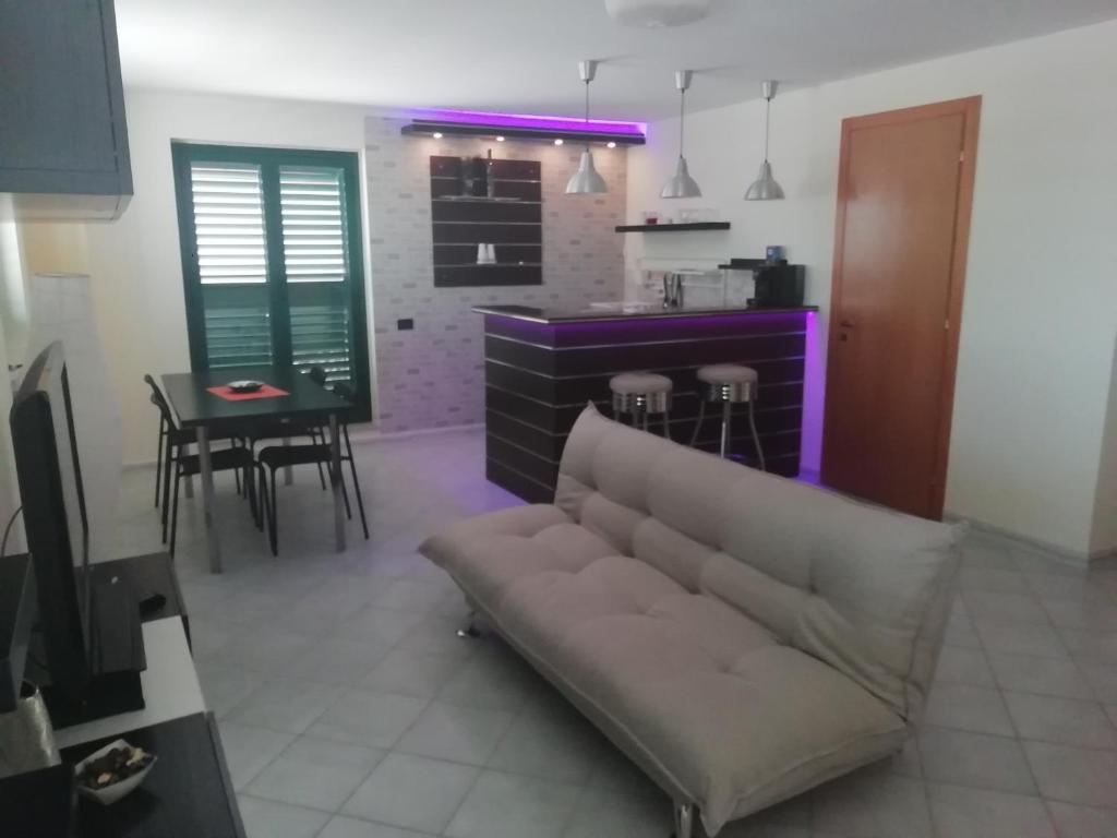 Kuchyň nebo kuchyňský kout v ubytování Marlen's House