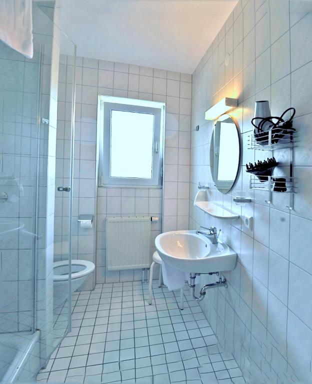 Vannituba majutusasutuses Hotel Tannenhof