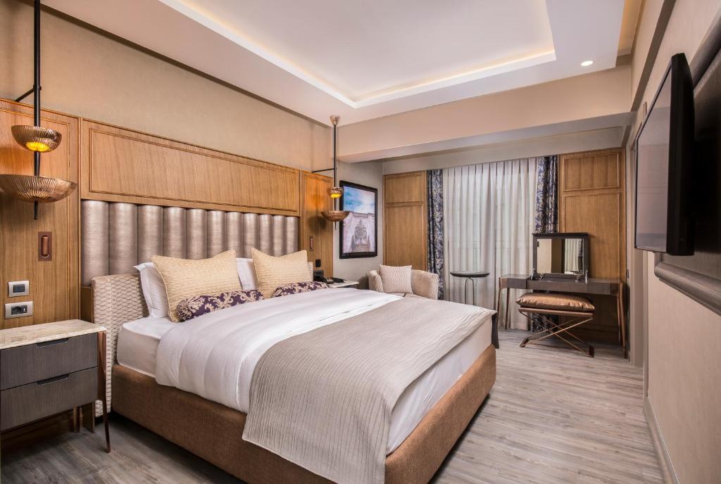 Almira Hotel Thermal Spa & Convention Center - Superior Queen Room