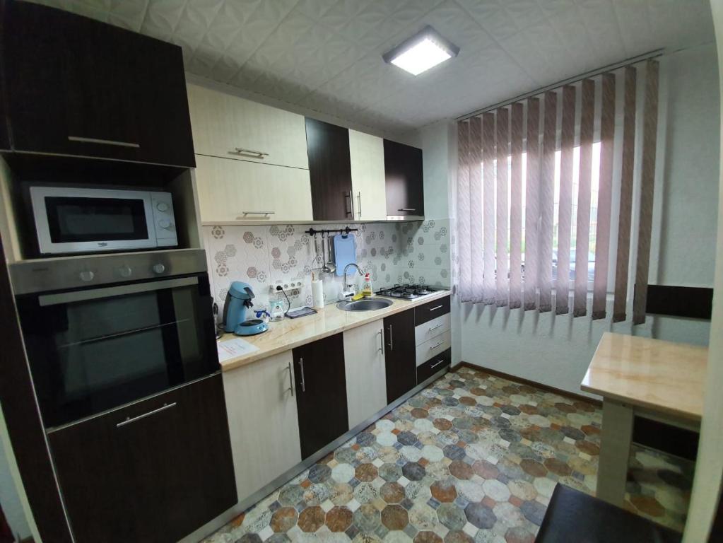Cucina o angolo cottura di Apartment Ada Kaleh