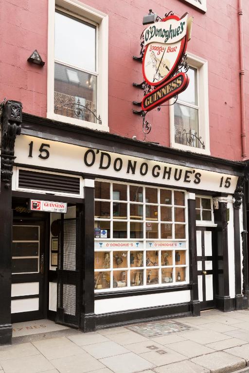 Um certificado, prêmio, placa ou outro documento exibido em O'Donoghue's