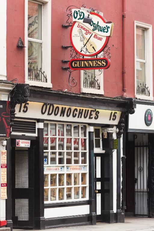 Um certificado, prêmio, placa ou outro documento exibido em O'Donoghue's
