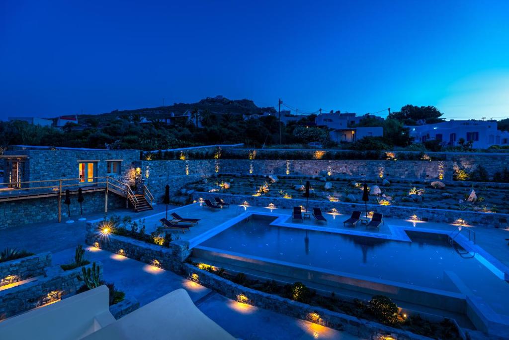 Bazén v ubytování Mykonos Cactus nebo v jeho okolí