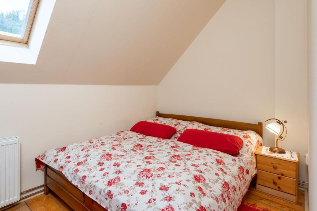 Postel nebo postele na pokoji v ubytování Vila Josefina Jizerské hory
