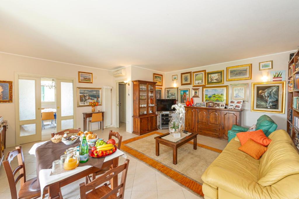 A seating area at B&B Casa Paola