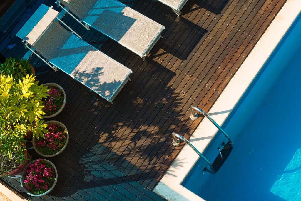 Bazén v ubytování Hotel Giulietta nebo v jeho okolí