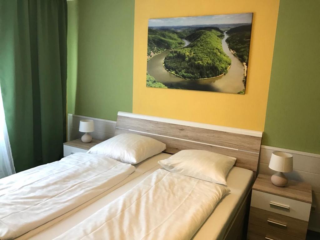 Postel nebo postele na pokoji v ubytování City-Hotel Kaiserhof