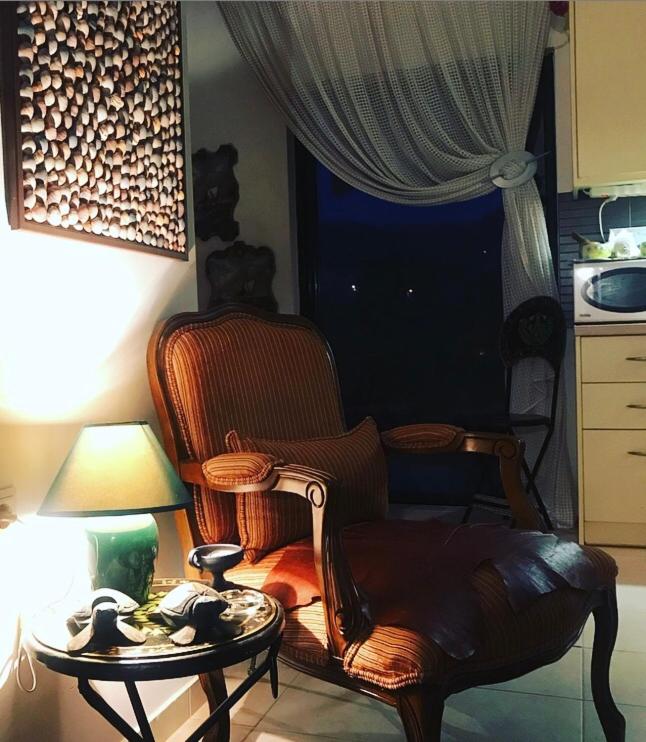 A kitchen or kitchenette at Saint Nicolas