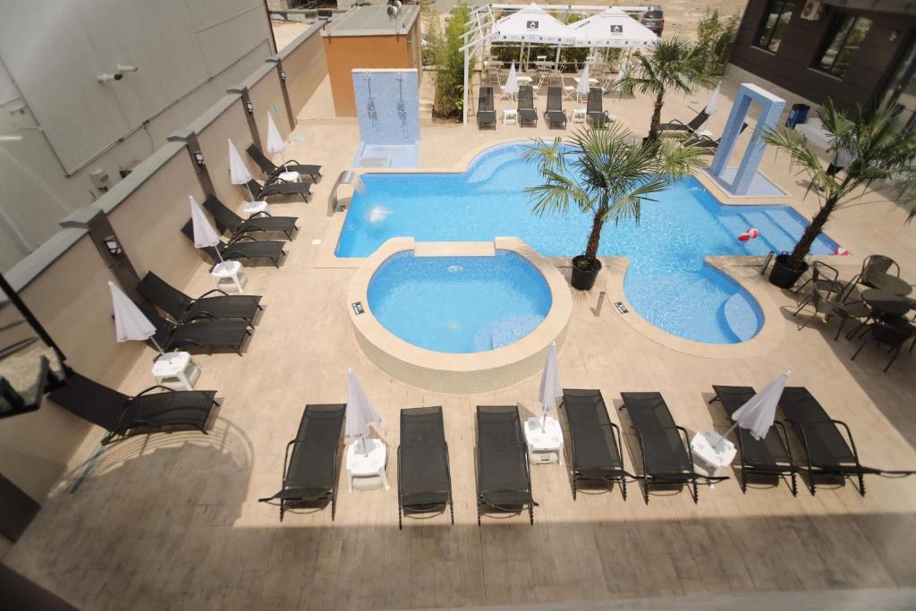 Bazén v ubytování Hotel Dedal nebo v jeho okolí