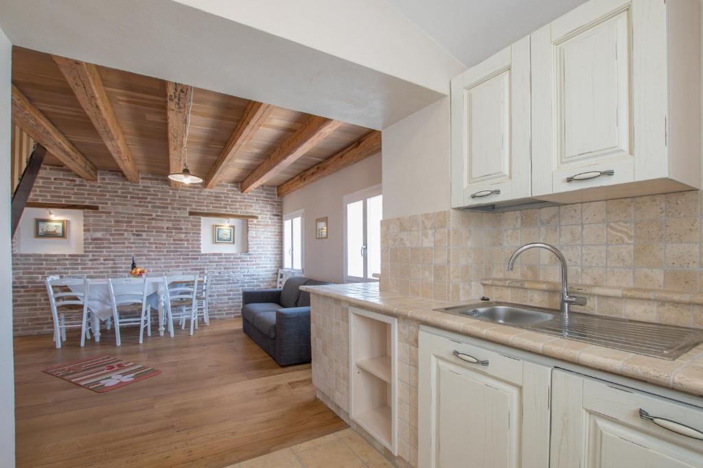 Fotografie z fotogalerie ubytování LANA house with apartments v destinaci Petrovija