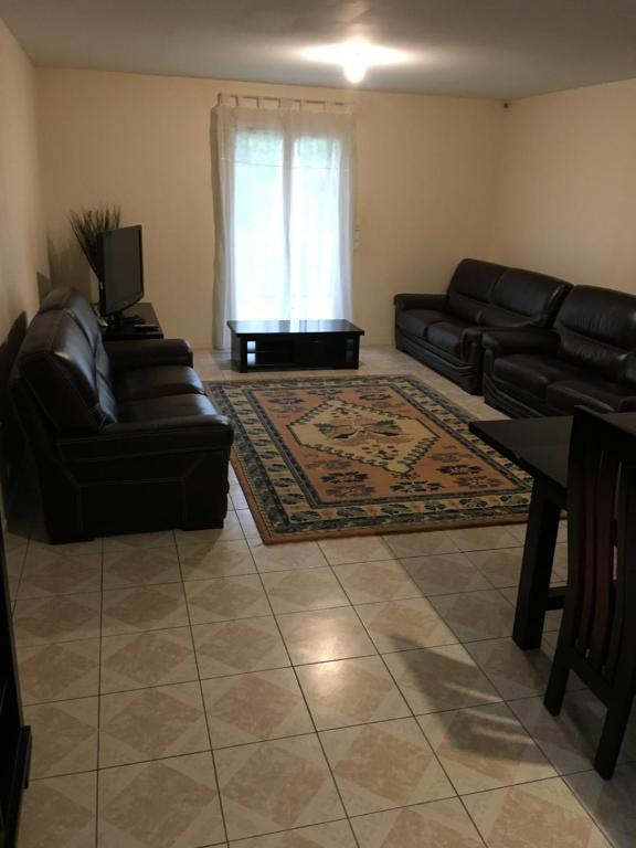 Villa plein pied rez-de-chaussée+1 avec dépendance - Villa