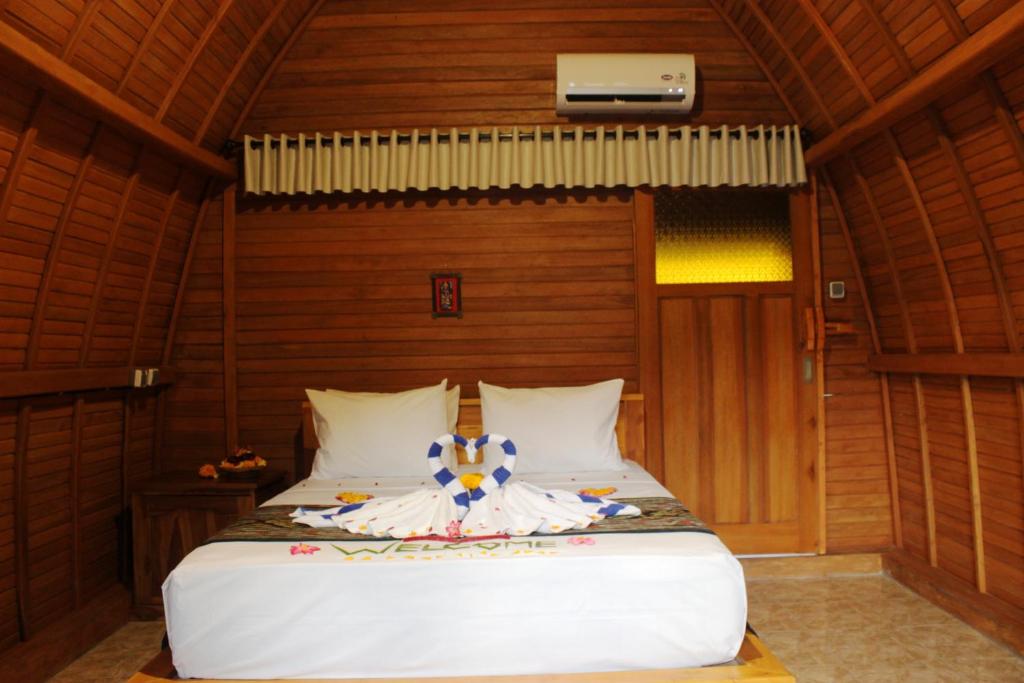 Kubu Padi Wooden House - 14