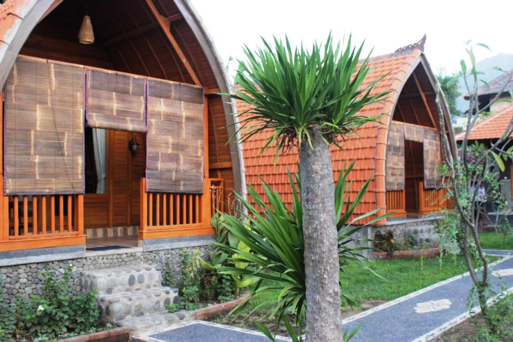 Kubu Padi Wooden House - 10