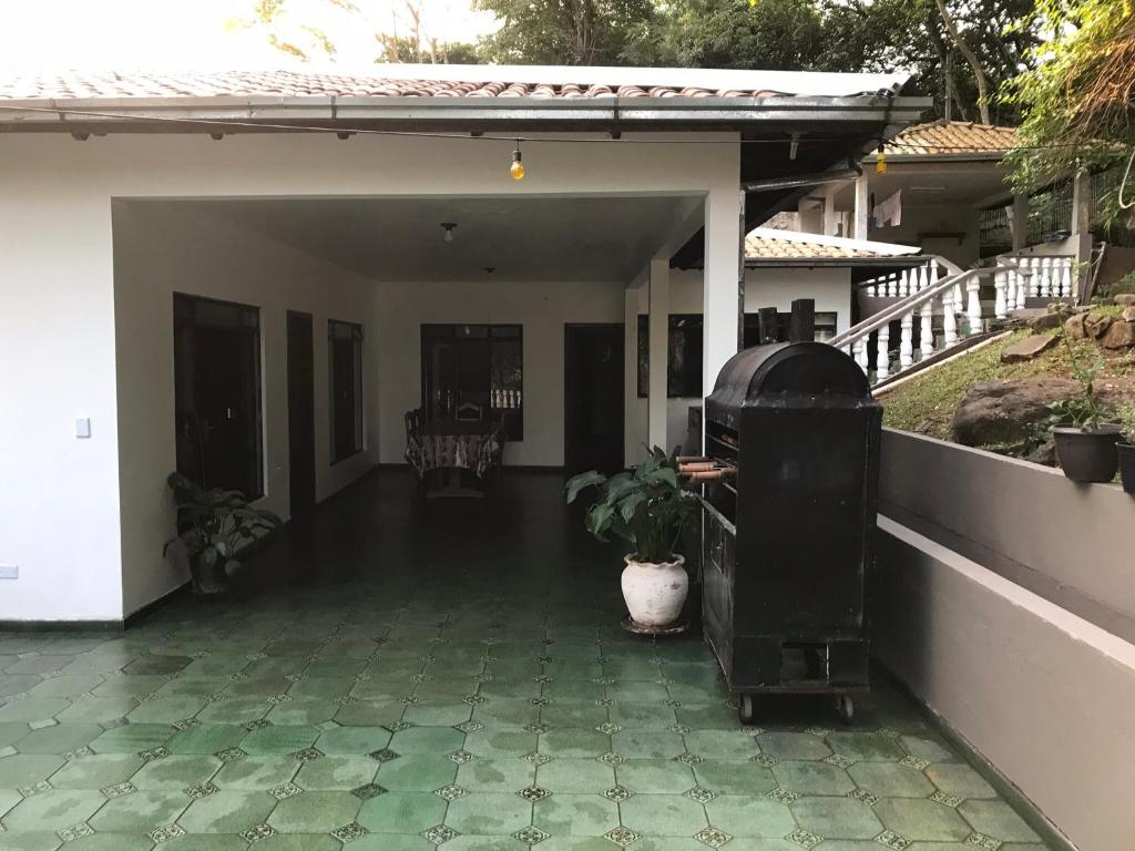  A Casa da Baixada