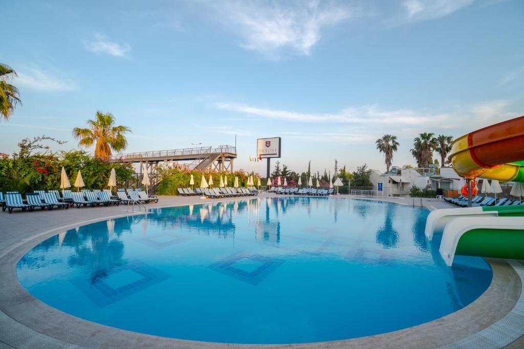 Throne Beach Resort & SPA