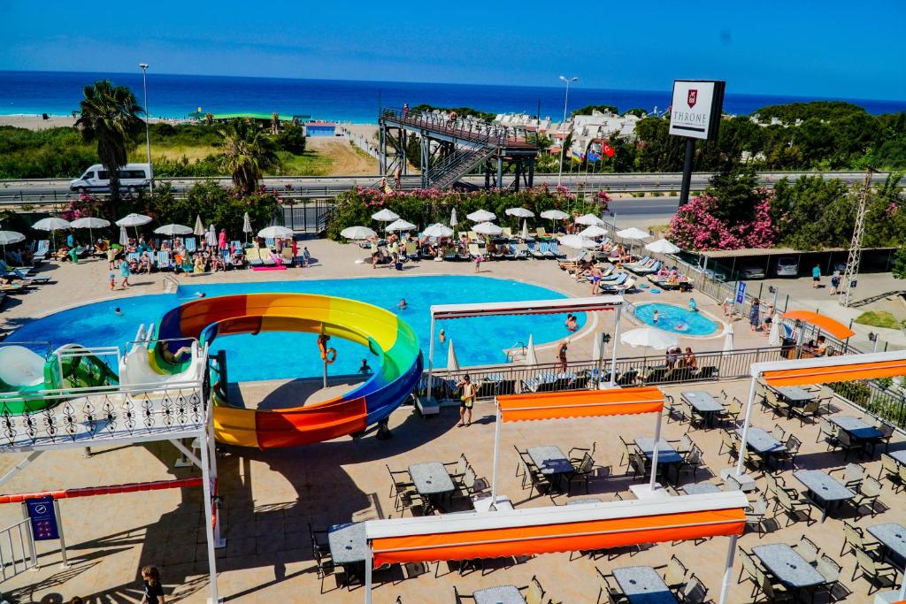 Throne Beach Resort & SPA