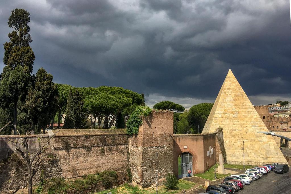 Fotografie z fotogalerie ubytování LUMINOSA VISTA PIRAMIDE v Římě